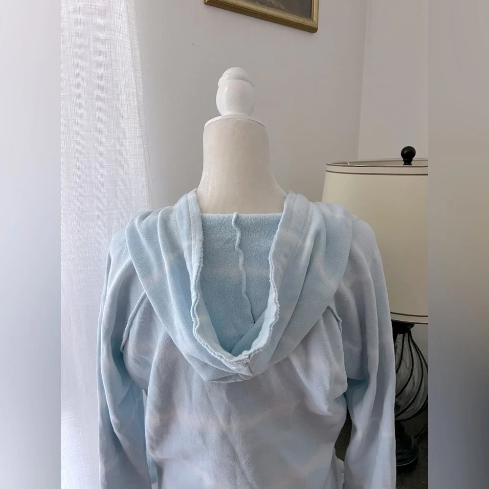 Ocean drive Light Blue tie dye Hoodie - Picture 6 of 7
